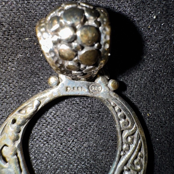 Sterling silver and mother of pearl pendant. Gorgeous! - Picture 3 of 4